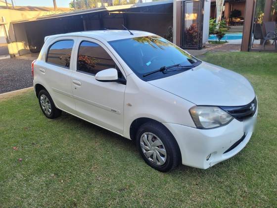 TOYOTA ETIOS 1.3 16V FLEX 4P MANUAL TOYOTA ETIOS 1.3 16V FLEX 4P MANUAL